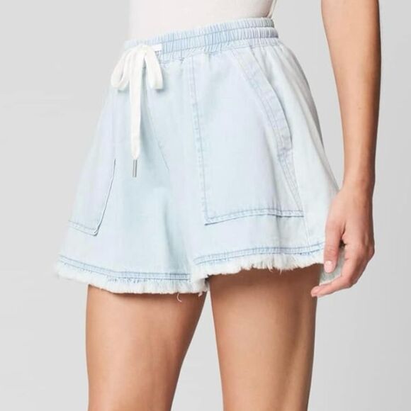 Blank NYC Doing Too Much Light Wash Elastic Waist Shorts Size Small - Picture 2 of 9